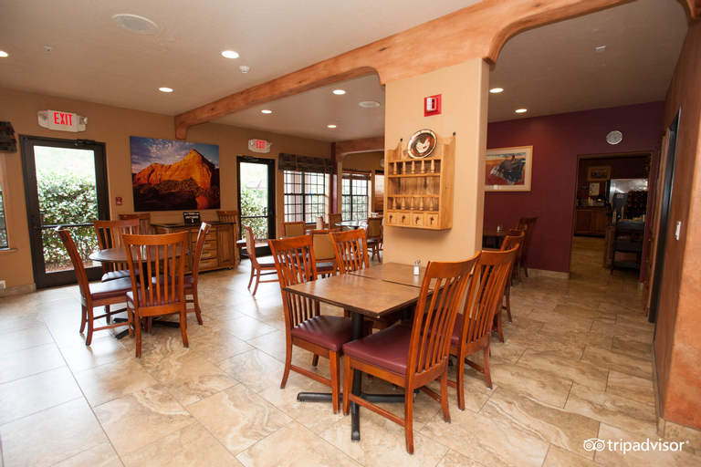 Food & Drinks 5, Sedona Real Inn & Suites, Yavapai