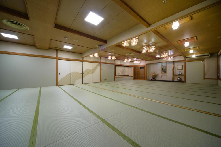 Business Facilities, Ryotei Ryokan Hotel Isago Kobe, Kobe