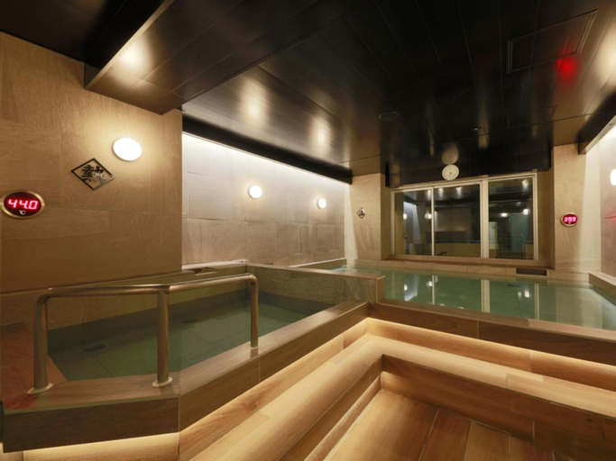 Sport & Beauty 5, Rembrandt Cabin and Spa Shimbashi - Men Only, Minato