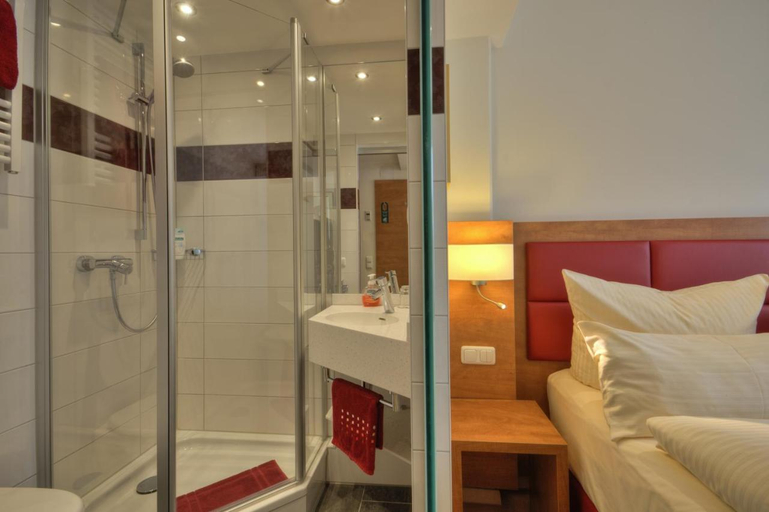Bedroom 3, Condor, München