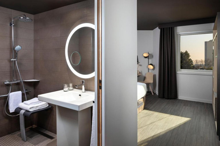 Bathroom 4, INNSiDE by Meliá Paris Charles de Gaulle Airport, Val-d'Oise