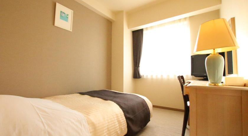 Bedroom 5, Kotoni Green Hotel, Sapporo