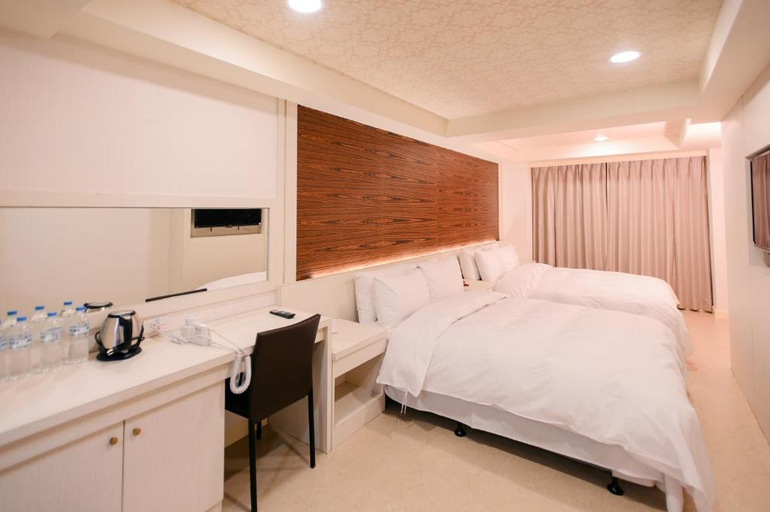 Bedroom 2, Duke Business Hotel, Taoyuan