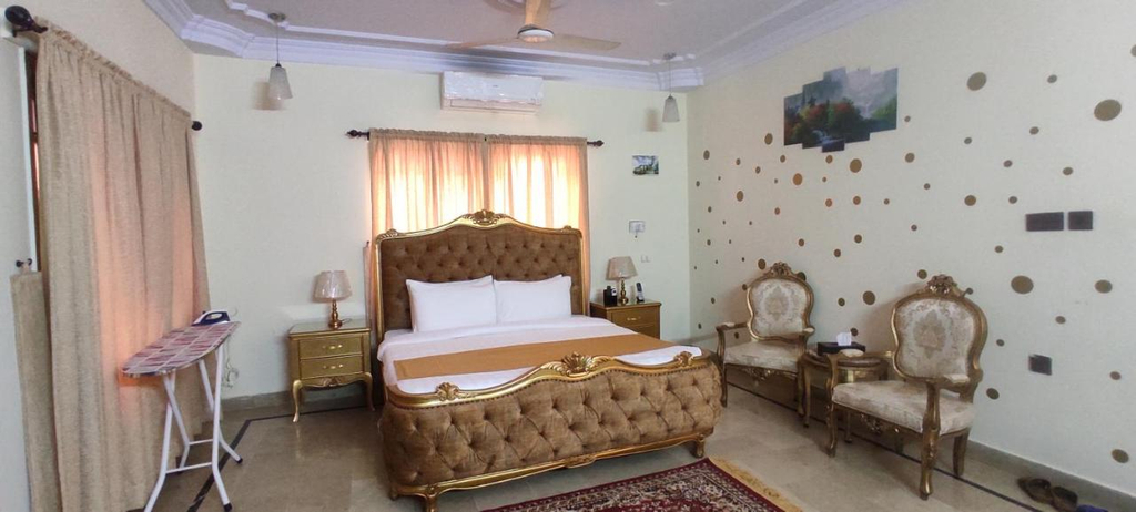 Bedroom 2, Waypoint Hotel, Karachi