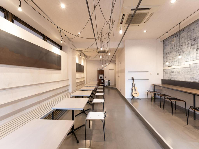 Food & Drinks, Hiromas Hostel Yokohama Chinatown, Yokohama