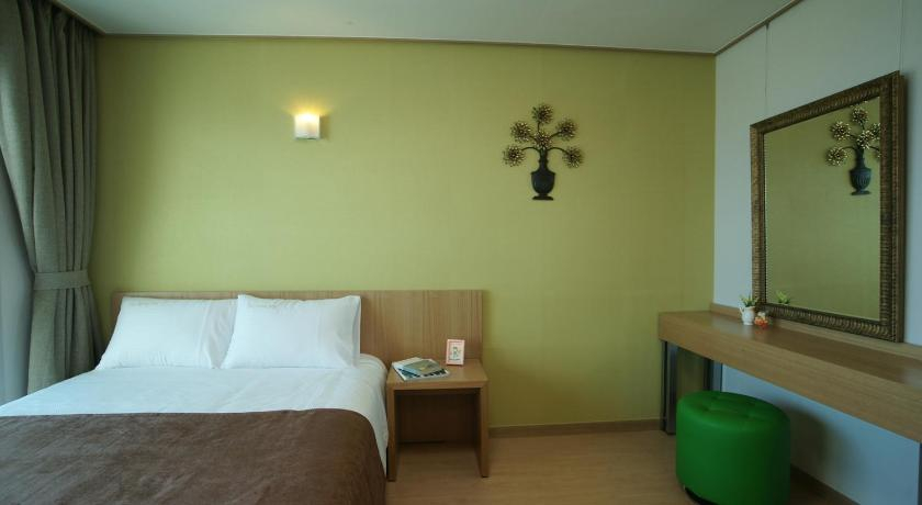 Bedroom 3, Jeju the Oceanhill Pension, Seogwipo
