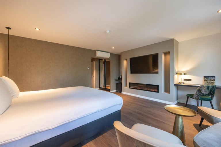 Bedroom 3, Boutique Hotel Corona, Den Haag