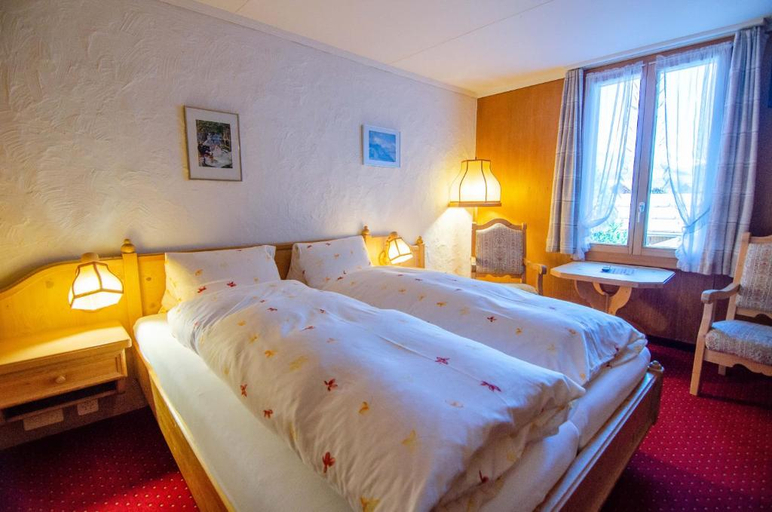 Bedroom 5, Hotel Blumental, Interlaken