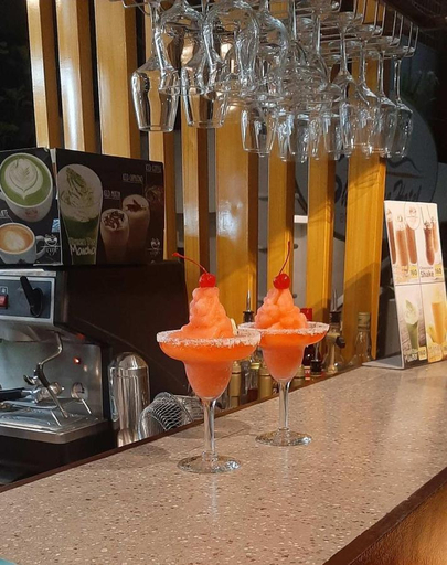 Food & Drinks, Shore Time Hotel Dormitel, Malay