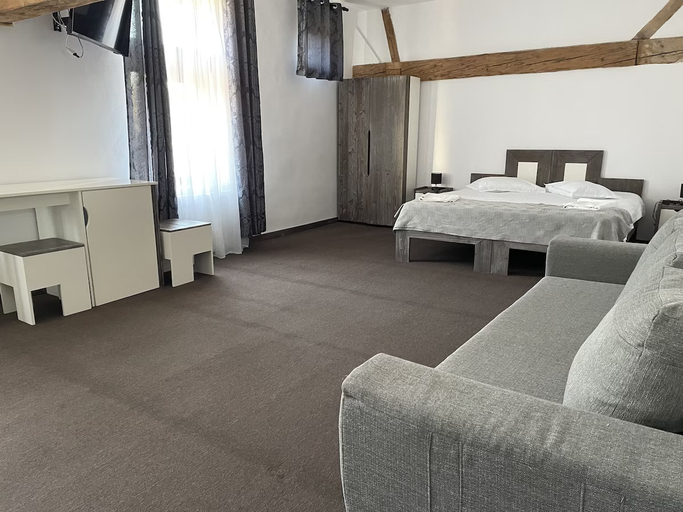 Bedroom 4, Cristian Inn, Cristian