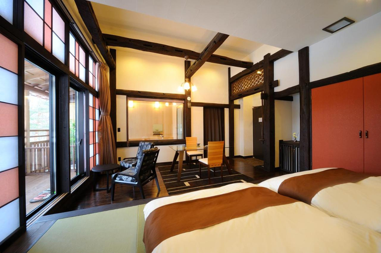 Bedroom 5, Hachimantai Heights, Hachimantai
