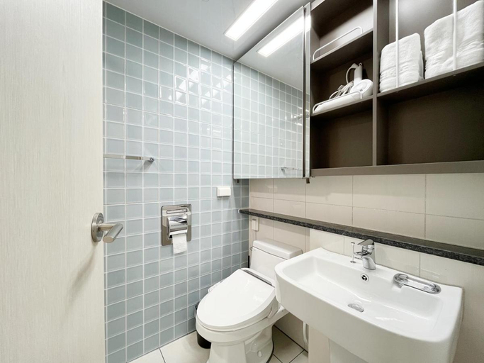 Bathroom 5, Landmark Songdo Stay 2, Yeonsu