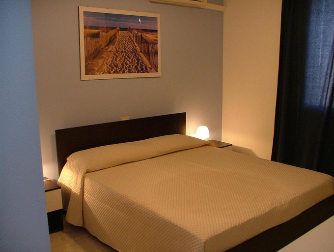 Bedroom 2, B&B Hibiscus, Cagliari