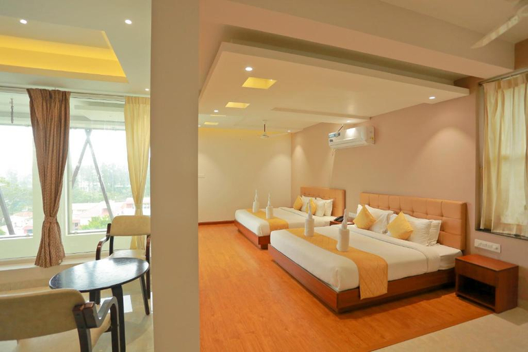 Bedroom 2, Grand Signature Hotel & Spa, Salem