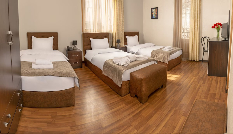 Bedroom 3, Venesa, Tbilisi