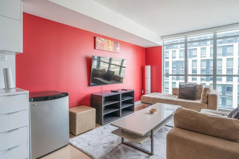 Others 2, Downtown Suite-Pool-Gym-CN Tower, Toronto