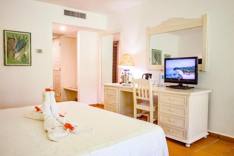 Bedroom 4, Andilana Beach Resort, Diana
