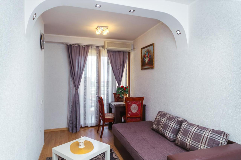 Others, Blossom Court, IbadanNorth-West