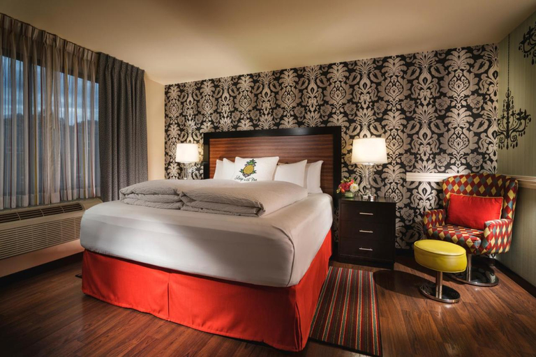 Bedroom 3, Staypineapple, The Maxwell Hotel, Seattle Center Seattle, Seattle