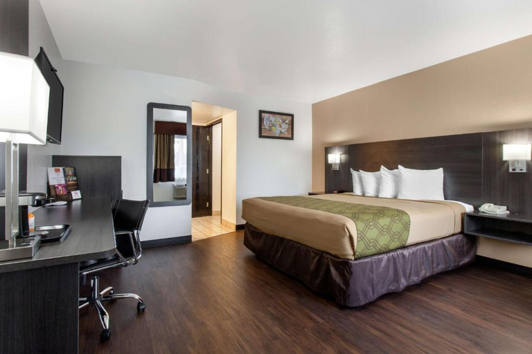 Bedroom 5, SureStay By Best Western Phoenix Airport, Maricopa