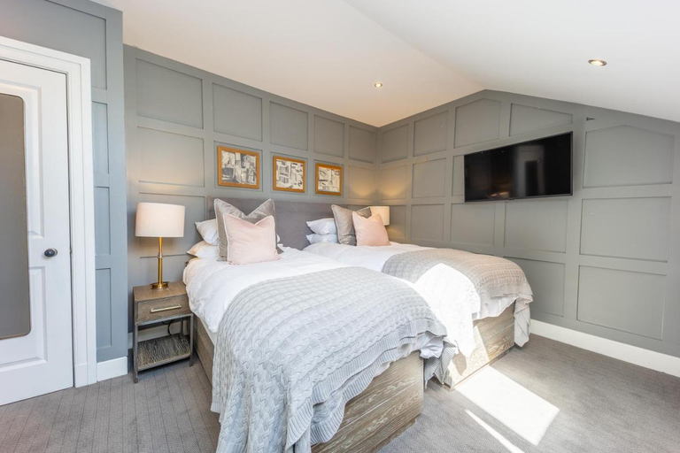 Bedroom 3, No1. Apartments Edinburgh - George IV Bridge, Edinburgh
