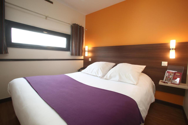 Bedroom 5, Brit Hotel Lyon Eurexpo, Rhône