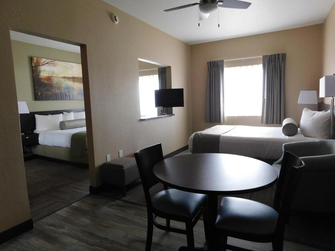 Bedroom 3, Island Suites, Mohave