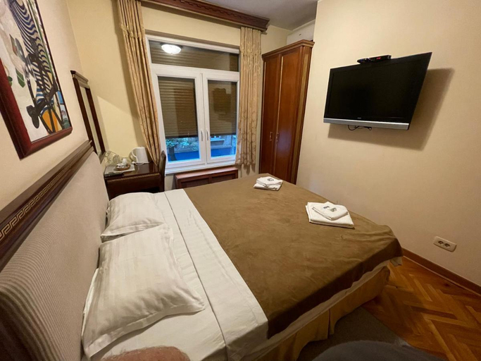 Bedroom 5, Traveling Actor Skadarlija, Belgrade