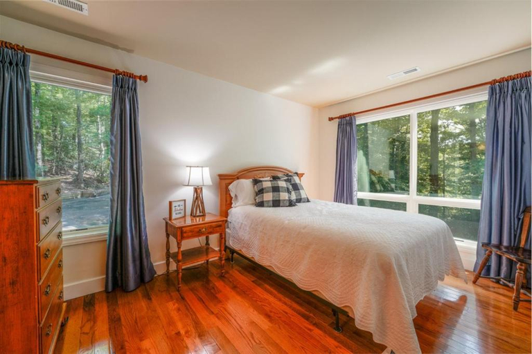 Bedroom, Blue Ridge Buffalo Mountain, Transylvania