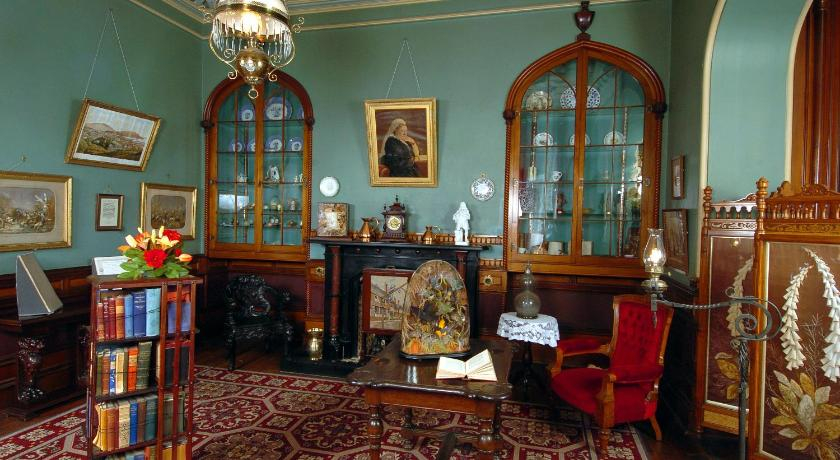 Others 5, Larnach Lodge, Dunedin