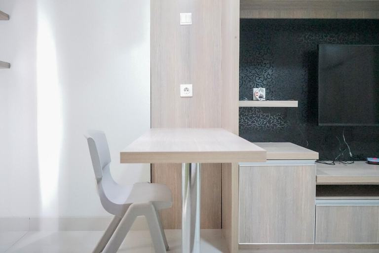 Others 4, Comfy Studio at Trimezia Beverly Apt By Travelio, Tangerang