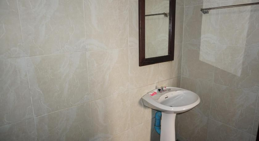 Bathroom 5, Golden Lotus Place, Luang Prabang