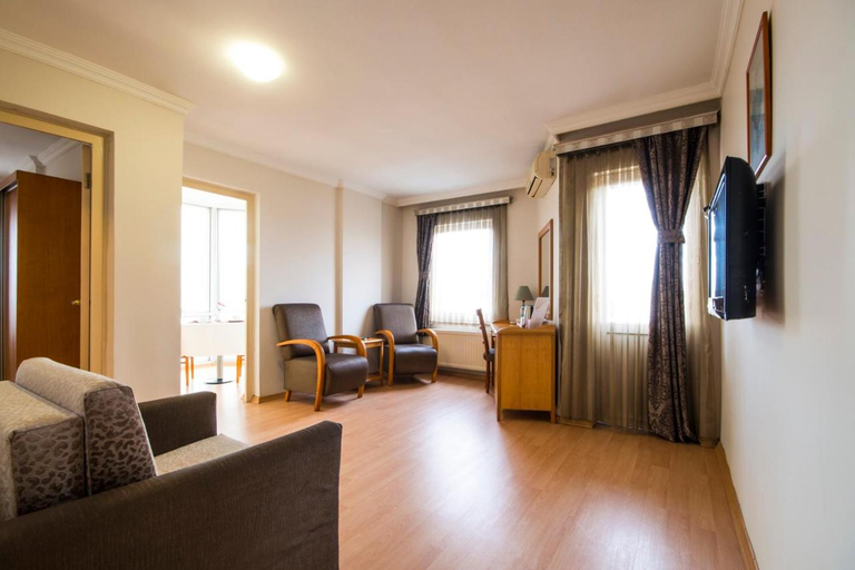 Others 5, Çanak Hotel, Merkez
