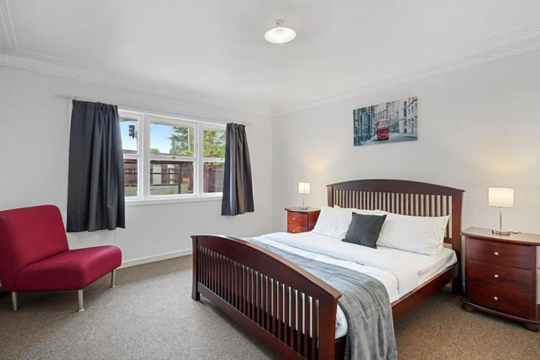 Bedroom 3, 3 Bedroom In Papatoetoe w Parking - Wifi, Manukau