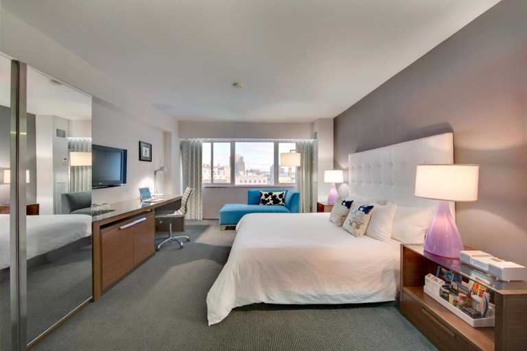 Bedroom 3, Hotel Murano, Pierce