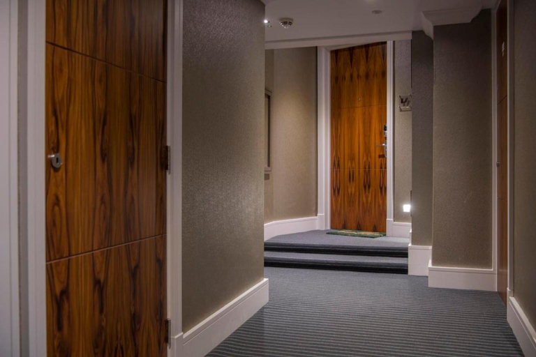 Others 5, Chocolets - The Foss Suite, York