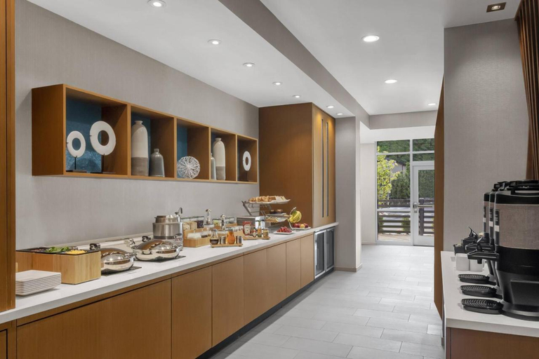 Food & Drinks 4, SpringHill Suites by Marriott Tuckahoe Westchester County, Westchester