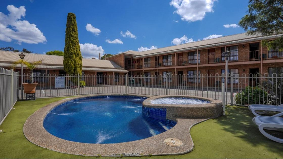 Sport & Beauty 4, Rodney Motor Inn, Shepparton