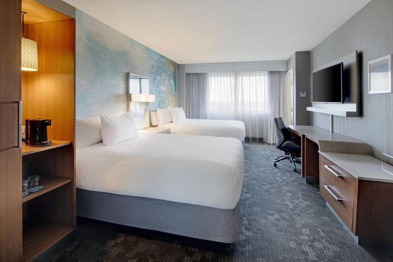 Bedroom 4, Courtyard by Marriott Austin-University Area, Travis