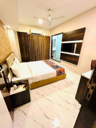 Bedroom 3, Hotel Embassy Park mumbai, Mumbai Suburban