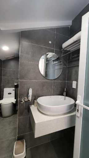 Bathroom 3, Raon THT, Đà Lạt
