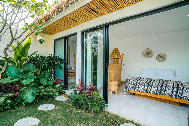 Others, La Luna Villa - 4 BR New Poolvilla near Canggu, Badung