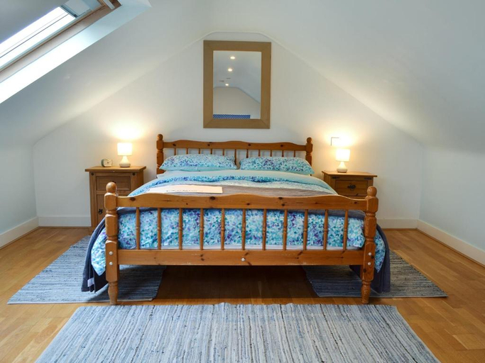 Bedroom, The Blue Loft, East Sussex
