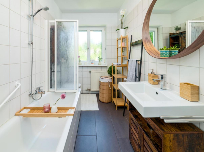 Bathroom 4, 2OG Rechts 80m2 3-Zimmer Wohnung, Berchtesgadener Land