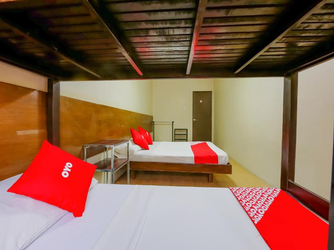 Bedroom 4, Metro Deluxe Residences near World Trade Center, Pasay City