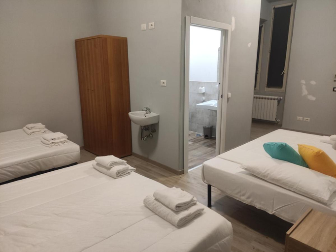 Bedroom 3, Hotel Big Bang, Rome