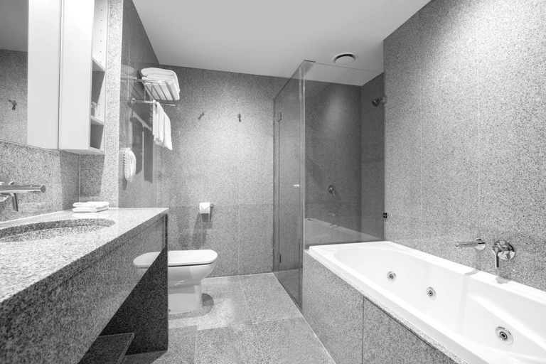 Bathroom 5, Mantra Melbourne Airport, Hume - Broadmeadows