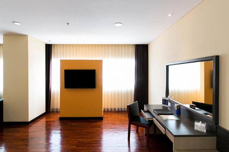 Business Facilities, Executive Suite Badroom In Malang, Malang