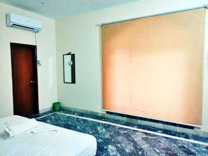 Bedroom 5, Hotel Rose Inn, Lahore