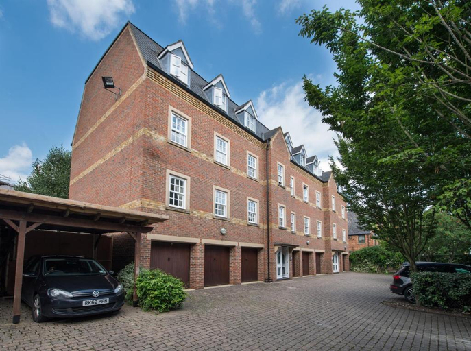 Exterior & Views 2, The Larkin, Oxfordshire
